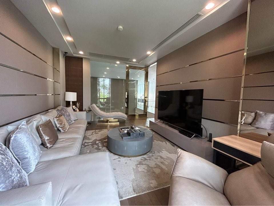 ให้เช่าบ้านพระราม 9 เพชรบุรีตัดใหม่ RCA : Issara residence rama9 for rent