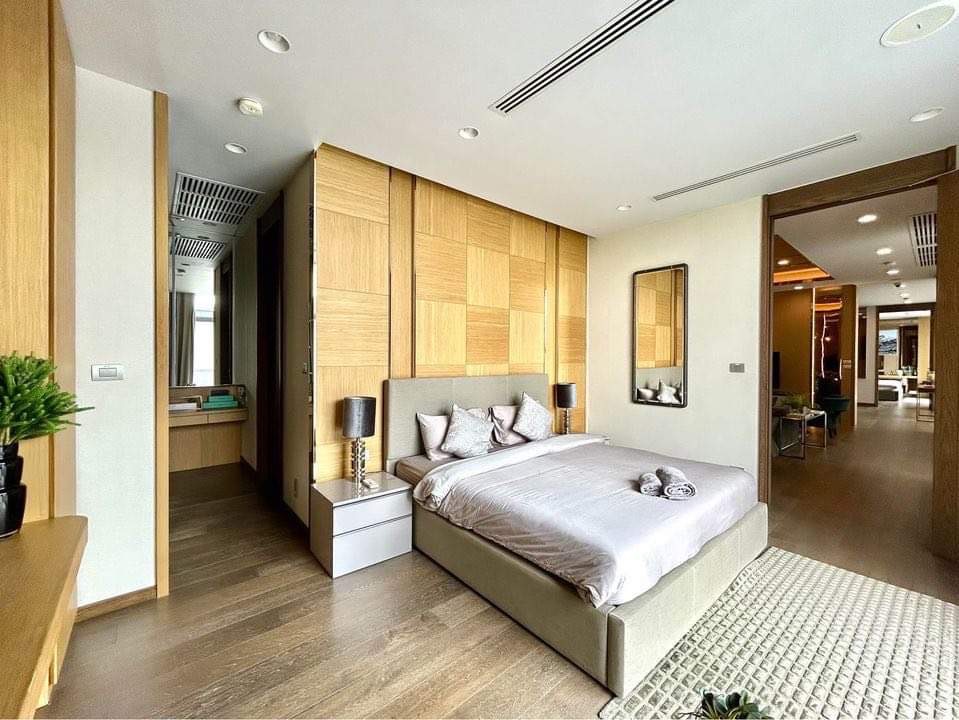 ให้เช่าบ้านพระราม 9 เพชรบุรีตัดใหม่ RCA : Issara residence rama9 for rent