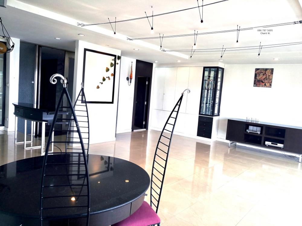 For RentCondoWongwianyai, Charoennakor : Special price Saichol Mansion for rent 2 bedrooms with river view.