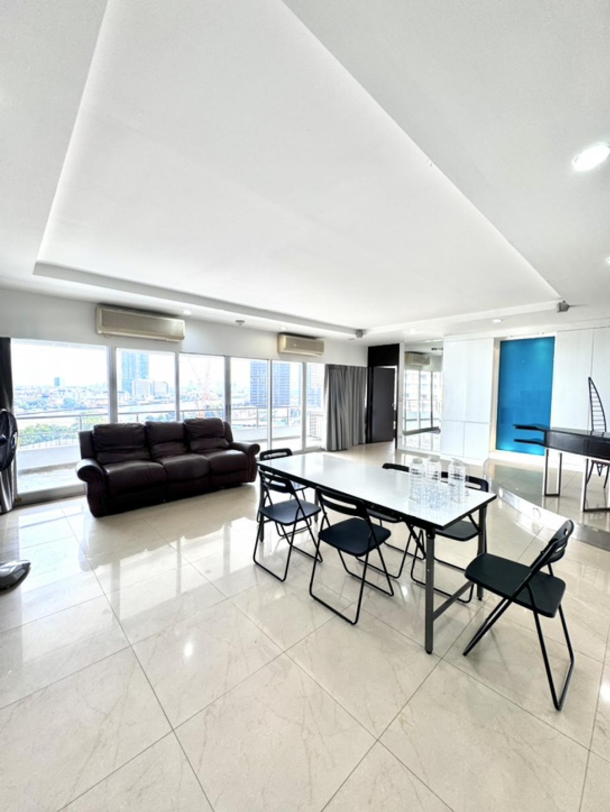 For RentCondoWongwianyai, Charoennakor : Special price Saichol Mansion for rent 2 bedrooms with river view.