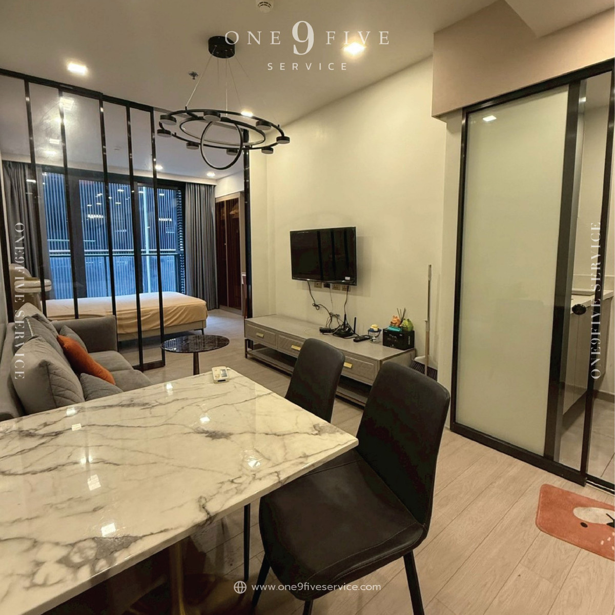 ให้เช่าคอนโดพระราม 9 เพชรบุรีตัดใหม่ RCA : 🔥𝐎𝐍𝐄𝟗𝐅𝐈𝐕𝐄 𝐫𝐚𝐦𝐚𝟗🔥1 ห้องนอน มาแรง! ขนาด 36 ตรม. เพียง 22,000 บ. สนใจ 093-8417679🌻