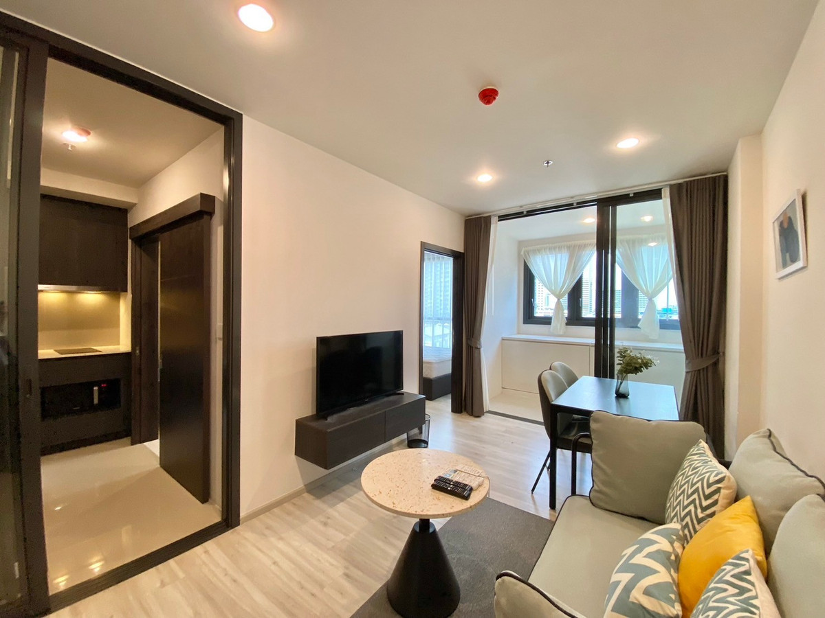 ให้เช่าคอนโดรัชดา ห้วยขวาง : XT Huaikhwang 1ห้องนอน 1 ห้องน้ำ  ใกล้ลิฟท์ 