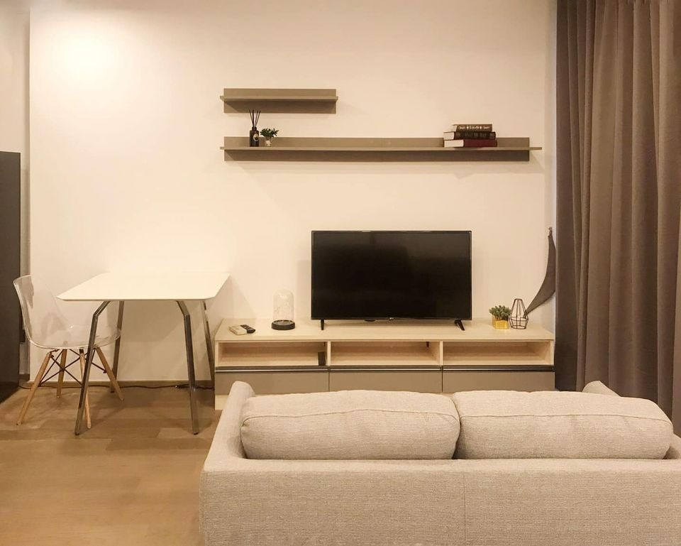 For RentCondoSiam Paragon ,Chulalongkorn,Samyan : For rent: Ashton Chula Samyan 34 sq m. LineID: @Rizzestate (with @ in front)