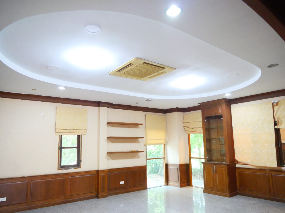 For SaleHousePathum Thani,Rangsit, Thammasat : Single house, Supalai Buri University, Khlong 4, large size, near school, residential area, quiet