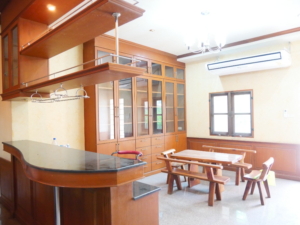 For SaleHousePathum Thani,Rangsit, Thammasat : Single house, Supalai Buri University, Khlong 4, large size, near school, residential area, quiet