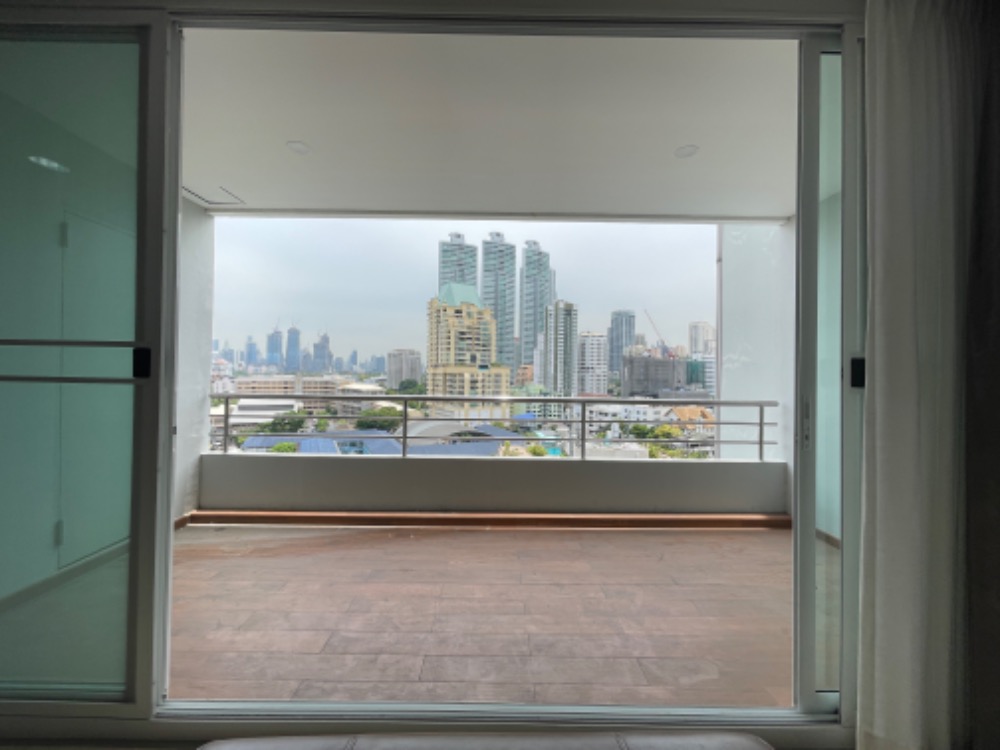 For RentCondoSukhumvit, Asoke, Thonglor : Condo for rent 3 bedrooms near BTS Phrom Phong