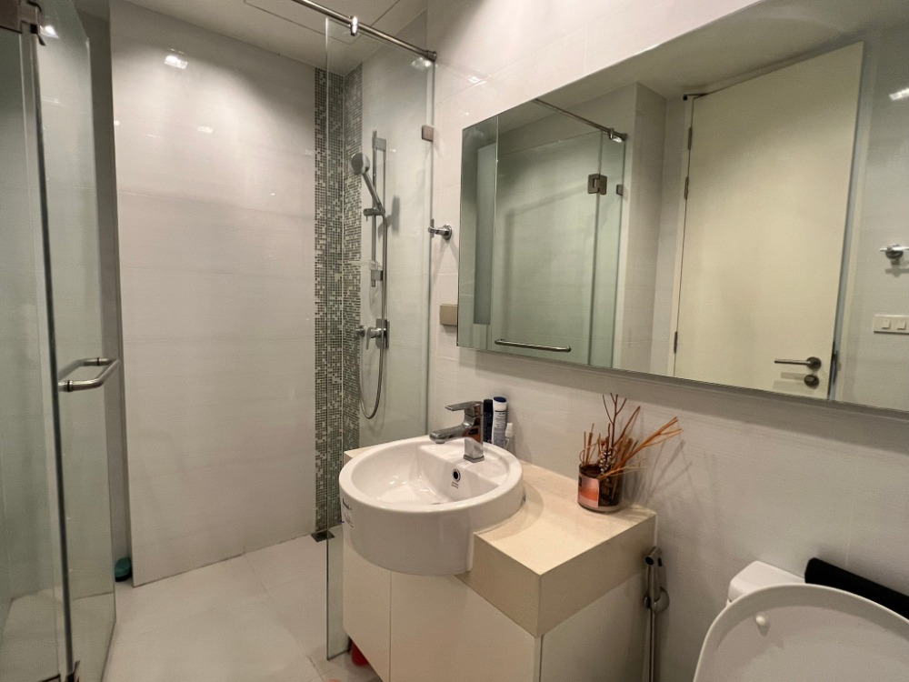 For SaleCondoSathorn, Narathiwat : ( UL23070715 ) Tel/Line 096-247-9369 / FOR SELL Nara 9 Condo 2 bedroom, 2 bathroom, high floor, furnished, Special Deal!!