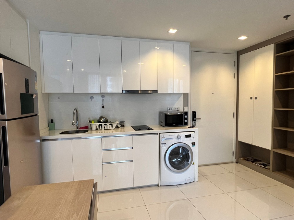 For SaleCondoSathorn, Narathiwat : ( UL23070715 ) Tel/Line 096-247-9369 / FOR SELL Nara 9 Condo 2 bedroom, 2 bathroom, high floor, furnished, Special Deal!!