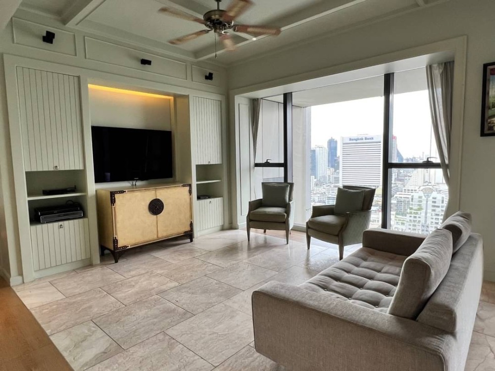 For SaleCondoSathorn, Narathiwat : ( UL2312221 ) Tel/Line 096-2479369 , FOR SELL THE MET SATHORN , 3 bedroom, 3 bathroom, high floor, furnished, Special Deal!!✨✨