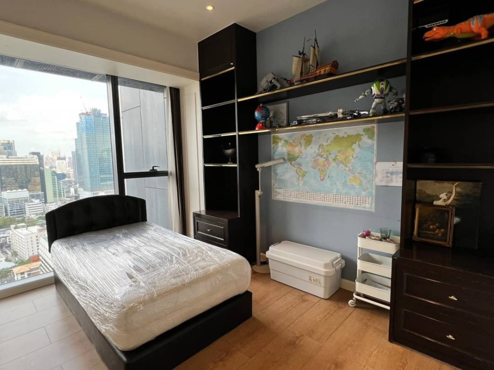 For SaleCondoSathorn, Narathiwat : ( UL2312221 ) Tel/Line 096-2479369 , FOR SELL THE MET SATHORN , 3 bedroom, 3 bathroom, high floor, furnished, Special Deal!!✨✨