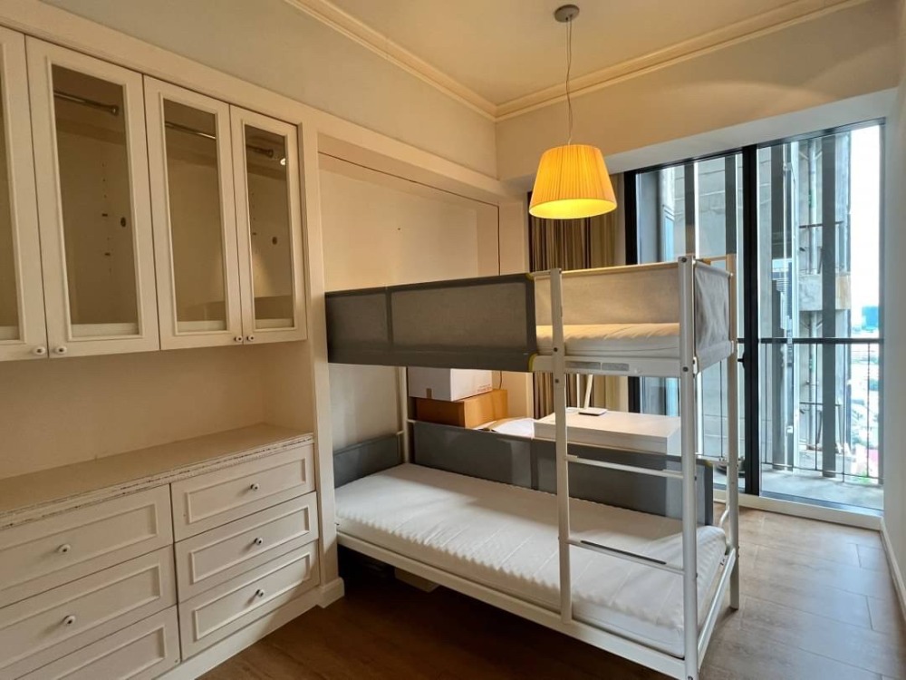 For SaleCondoSathorn, Narathiwat : ( UL2312221 ) Tel/Line 096-2479369 , FOR SELL THE MET SATHORN , 3 bedroom, 3 bathroom, high floor, furnished, Special Deal!!✨✨