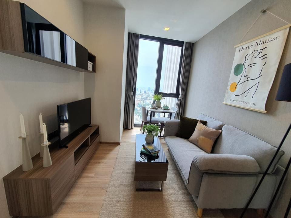 For RentCondoSapankwai,Jatujak : Rent The Line Phahon-Pradipat 1B1B LineID: @RizzEstate (with @ ahead)