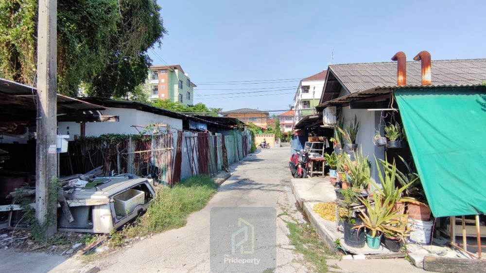 ขายที่ดินลาดพร้าว101 แฮปปี้แลนด์ : ขาย ที่ดิน ซ.ลาดพร้าว 112 ขนาด 600 ตร.วา หน้ากว้าง ใกล้ถนนใหญ่ และ BTS สายสีเหลือง