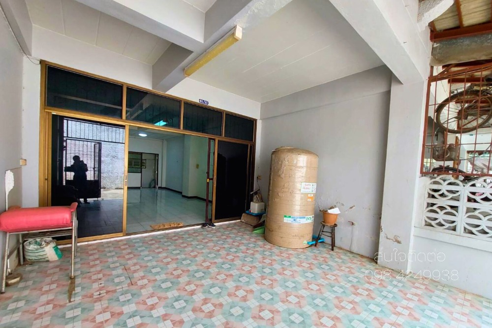 ขายทาวน์โฮมพระราม 5 ราชพฤกษ์ บางกรวย : ทาวน์เฮาส์ 3 ชั้น  17.4 ตรว. ใกล้ กฟผ.บางกรวย พระราม 7 ใกล้รถไฟฟ้า บางพลัด บางอ้อ เมืองนนทบุรี