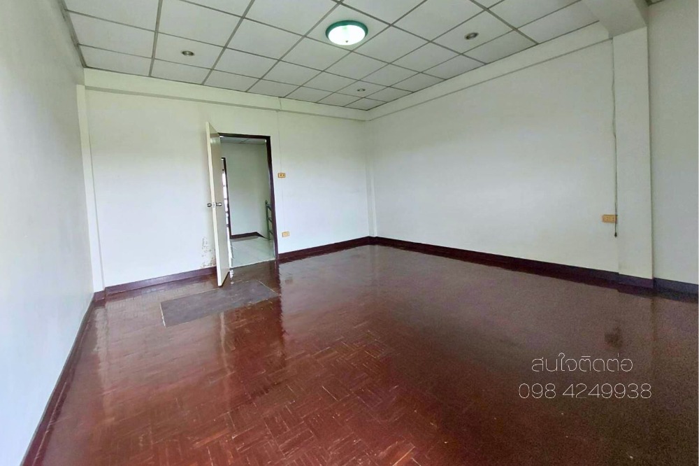 ขายทาวน์โฮมพระราม 5 ราชพฤกษ์ บางกรวย : ทาวน์เฮาส์ 3 ชั้น  17.4 ตรว. ใกล้ กฟผ.บางกรวย พระราม 7 ใกล้รถไฟฟ้า บางพลัด บางอ้อ เมืองนนทบุรี