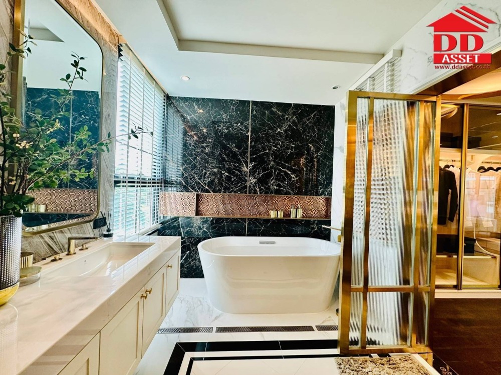 For SaleSapankwai,Jatujak : 4.5-storey luxury townhome One Atelier Phaholyothin 34 with elevator and swimming pool One Atelier Phaholyothin 34