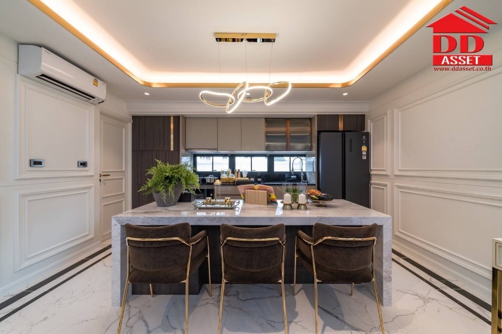 For SaleSapankwai,Jatujak : 4.5-storey luxury townhome One Atelier Phaholyothin 34 with elevator and swimming pool One Atelier Phaholyothin 34