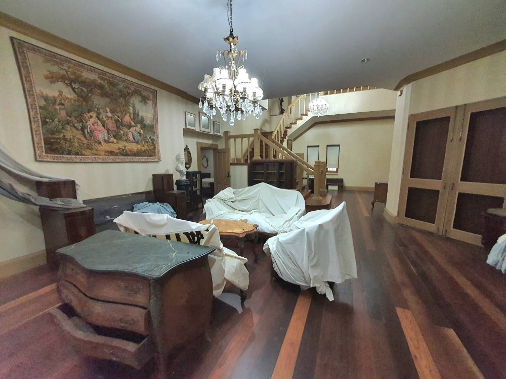 ขายบ้านเชียงใหม่ : ขายถูก !!! ขายบ้านเดี่ยวพร้อมที่ดิน 2 ไร่ 3 ชั้น สไตล์อังกฤษ ติดริมแม่น้ำปิง จอมทอง เชียงใหม่ บนที่ดินท้องมังกร