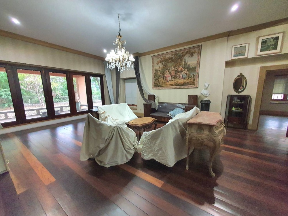 ขายบ้านเชียงใหม่ : ขายถูก !!! ขายบ้านเดี่ยวพร้อมที่ดิน 2 ไร่ 3 ชั้น สไตล์อังกฤษ ติดริมแม่น้ำปิง จอมทอง เชียงใหม่ บนที่ดินท้องมังกร