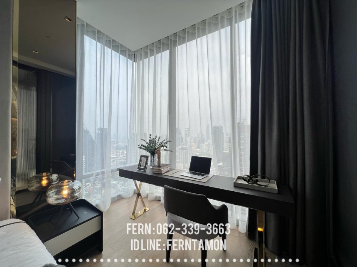For SaleCondoSilom, Saladaeng, Bangrak : Beautiful decorated condo, ready to move in, for sale, 1 bedroom, 49.99 sq m, Ashton Silom project, near BTS Chong Nonsi, call 062-339-3663.
