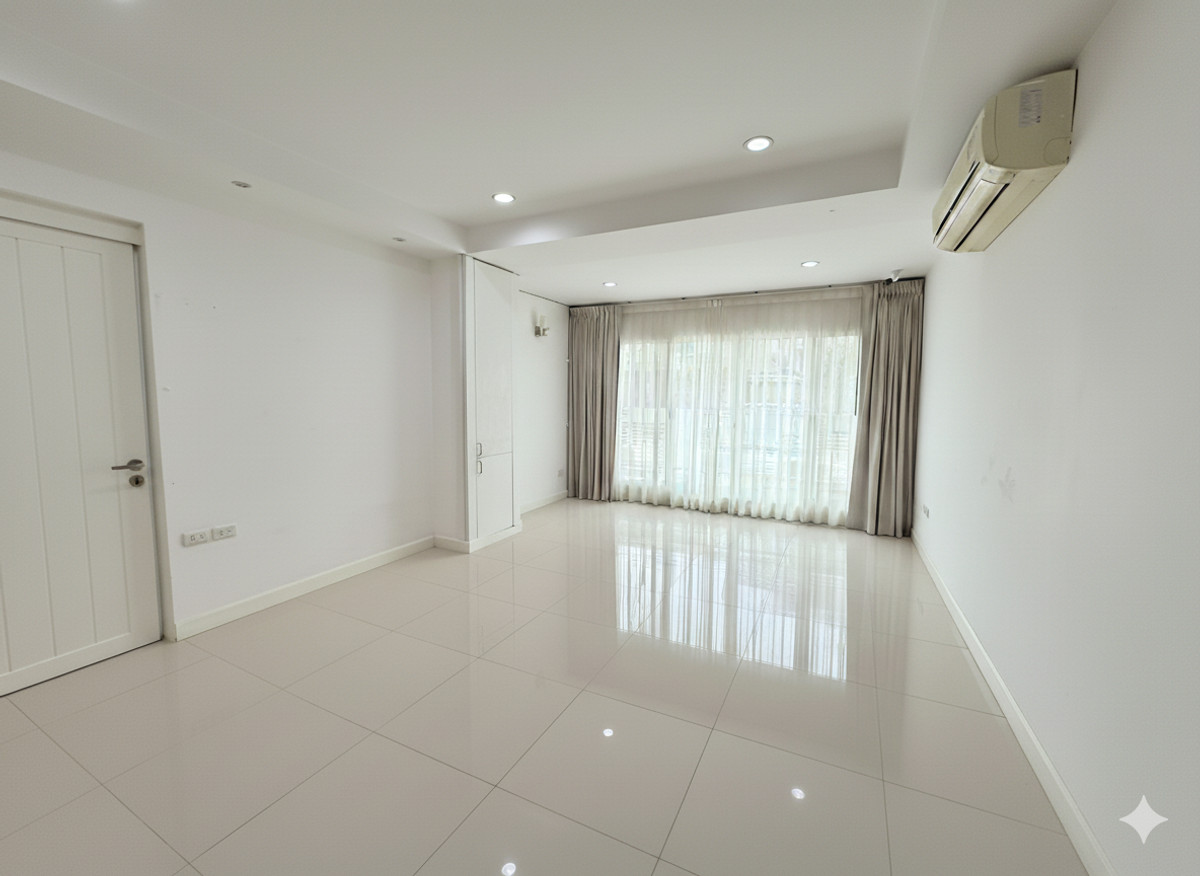 For RentTownhomeRama3 (Riverside),Satupadit : Great value for rent!! Thanapat Green Zone, Soi Nonsi 20, Sathorn-Narathiwat, 3-storey townhouse, 3 bedrooms, 3 bathrooms, size 157 sq m. Near Central Rama 3, convenient transportation, near BRT Nararam 3, BRT Chan Road, BTS Chong Nonsi, many shopping are