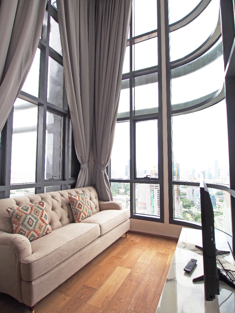 ให้เช่าคอนโดราชเทวี พญาไท : Luxurious Duplex 1 Bedroom⭐73 Sq.m⭐Special Layout and Stunning Panoramic View