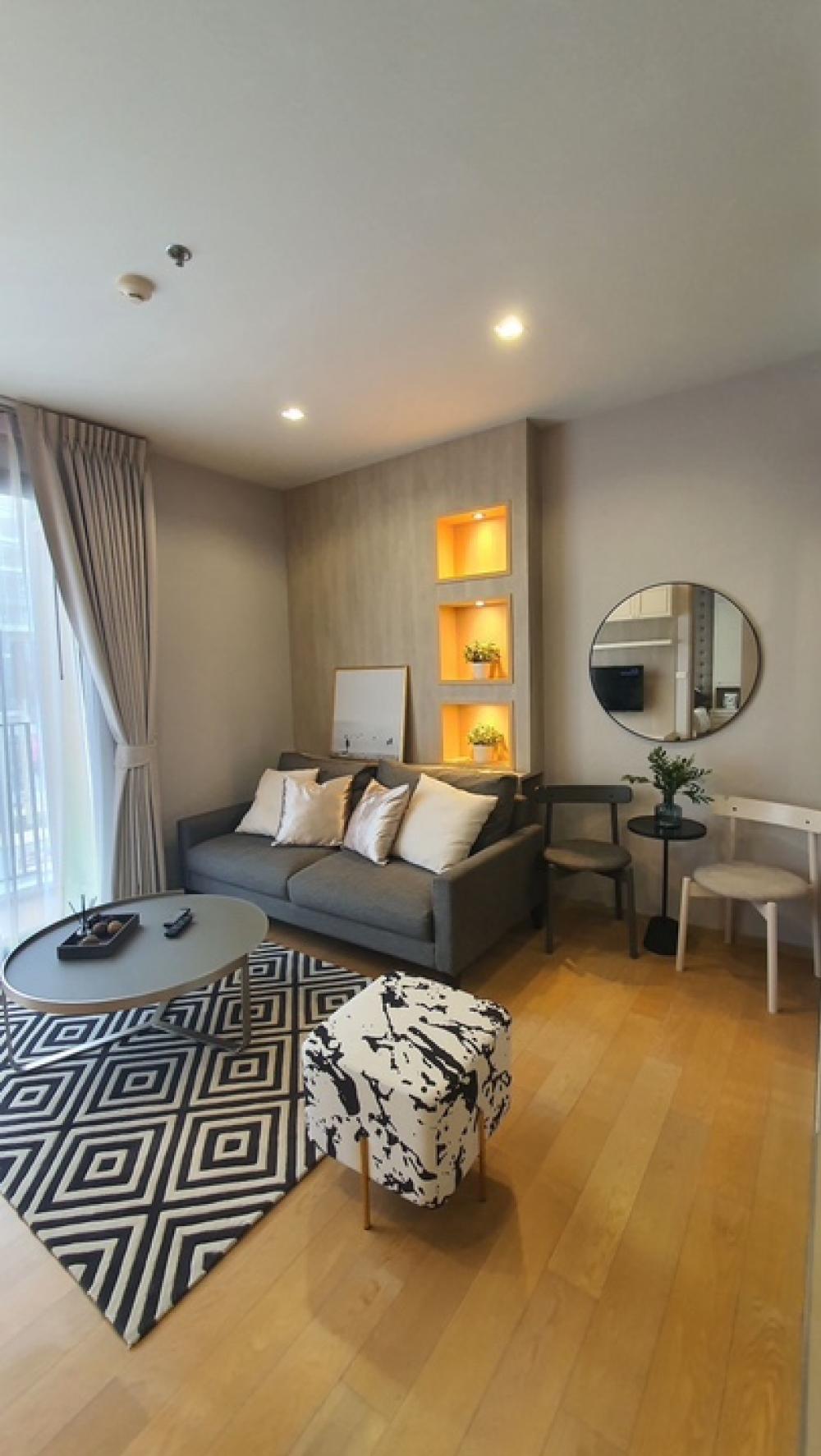 ให้เช่าคอนโดสุขุมวิท อโศก ทองหล่อ : For Rent !!! 1BR @HQ Nice unit 45,000/month