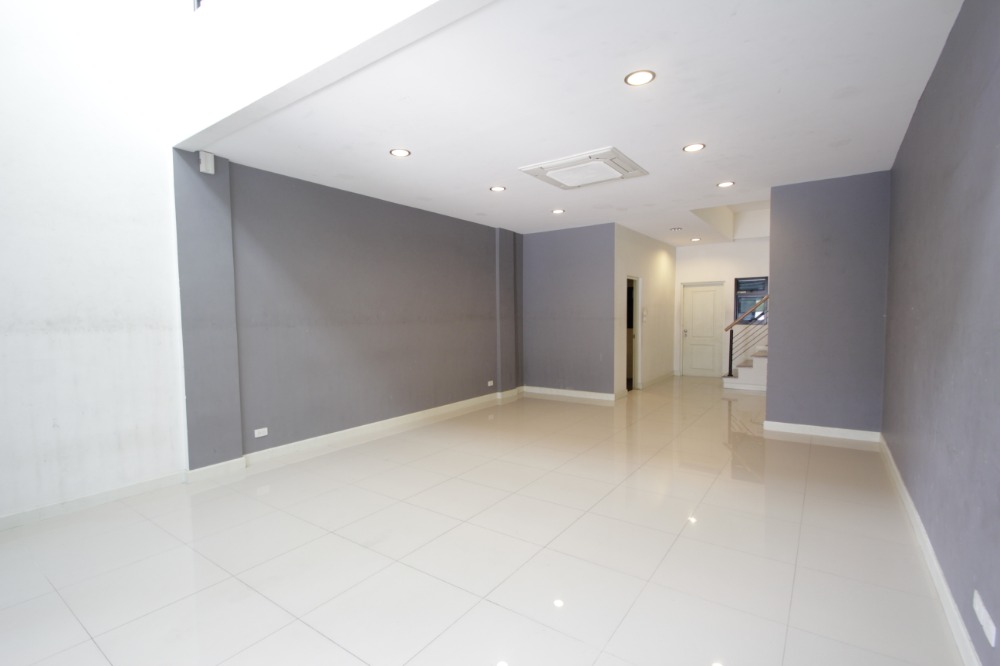 For SaleShop HousePinklao, Charansanitwong : Townhome for sale, Charan 13 office, Bang Waek 69, Workplace SC Asset, near Bang Wa BTS, 4 floors, convenient parking, 8.5 million.