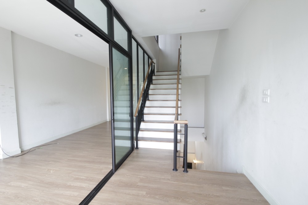 For SaleShop HousePinklao, Charansanitwong : Townhome for sale, Charan 13 office, Bang Waek 69, Workplace SC Asset, near Bang Wa BTS, 4 floors, convenient parking, 8.5 million.