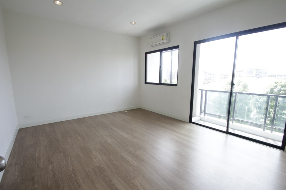 For SaleShop HousePinklao, Charansanitwong : Townhome for sale, Charan 13 office, Bang Waek 69, Workplace SC Asset, near Bang Wa BTS, 4 floors, convenient parking, 8.5 million.