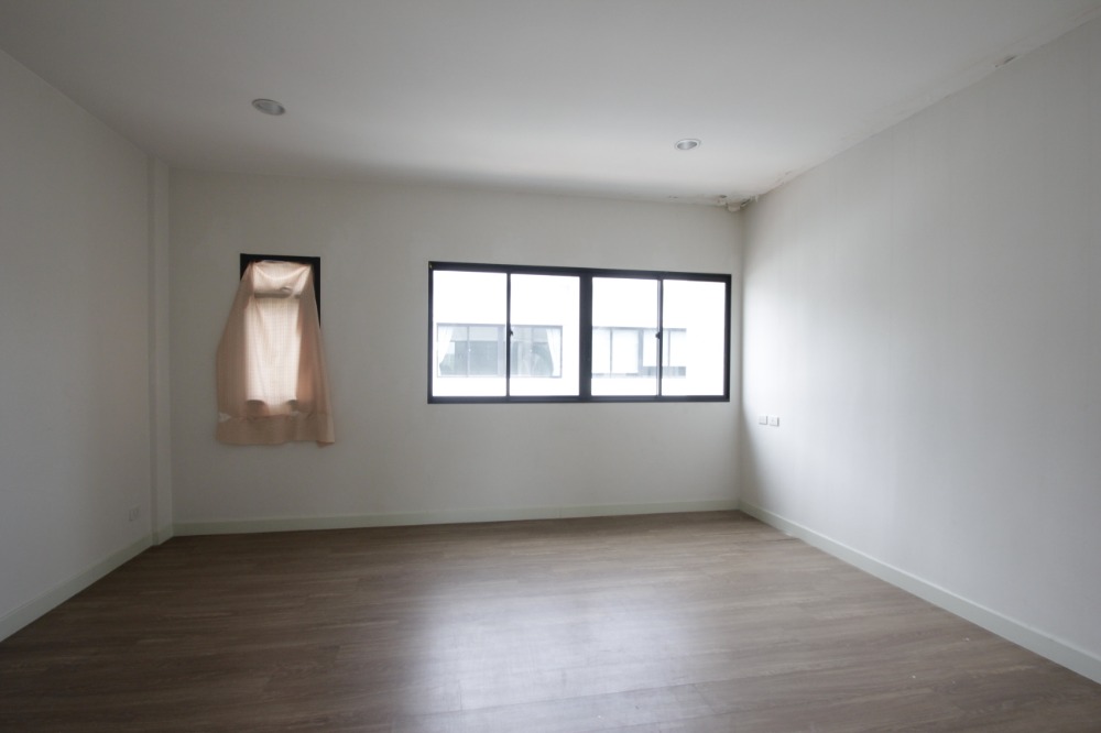 For SaleShop HousePinklao, Charansanitwong : Townhome for sale, Charan 13 office, Bang Waek 69, Workplace SC Asset, near Bang Wa BTS, 4 floors, convenient parking, 8.5 million.