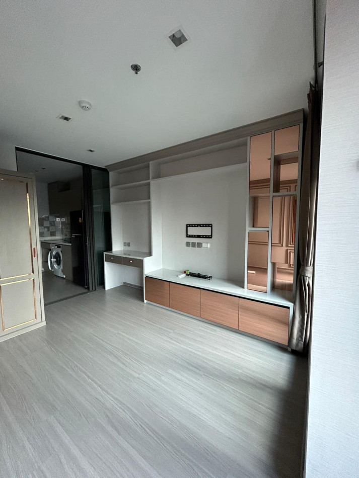 For SaleCondoLadprao, Central Ladprao : 🔥URGENT SALE🔥 Life Ladprao for sale High floor Best location next to Ladprao BTS 1B1B @3.85 MB