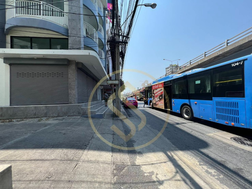 ให้เช่าอาคารพาณิชย์แจ้งวัฒนะ เมืองทอง : ให้เช่าด่วน! โฮมออฟฟิศ 4ชั้น ครึ่ง ทำเลประชาชื่น เเยกพงษ์เพชร ใกล้เดอะมอล์งามวงศ์วาน ใกล้มหาวิทยาลัยธุรกิจบัณฑิตย์ 600 ตารางเมตร