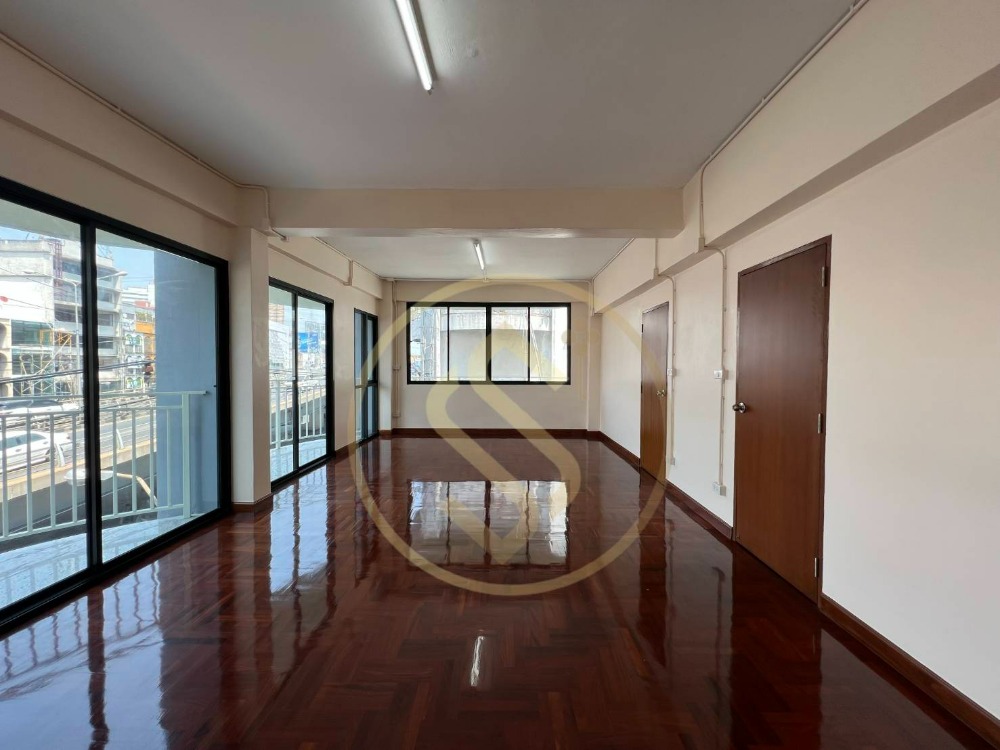 ให้เช่าอาคารพาณิชย์แจ้งวัฒนะ เมืองทอง : ให้เช่าด่วน! โฮมออฟฟิศ 4ชั้น ครึ่ง ทำเลประชาชื่น เเยกพงษ์เพชร ใกล้เดอะมอล์งามวงศ์วาน ใกล้มหาวิทยาลัยธุรกิจบัณฑิตย์ 600 ตารางเมตร