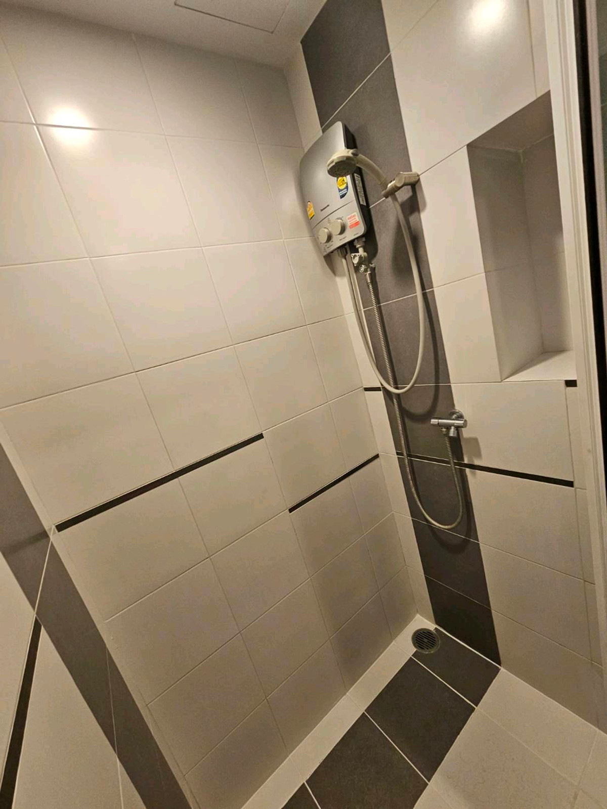 For RentCondoOnnut, Udomsuk : New room, never rented, beautiful view, rent 1 bedroom, 1 bathroom, The Base Sukhumvit 77