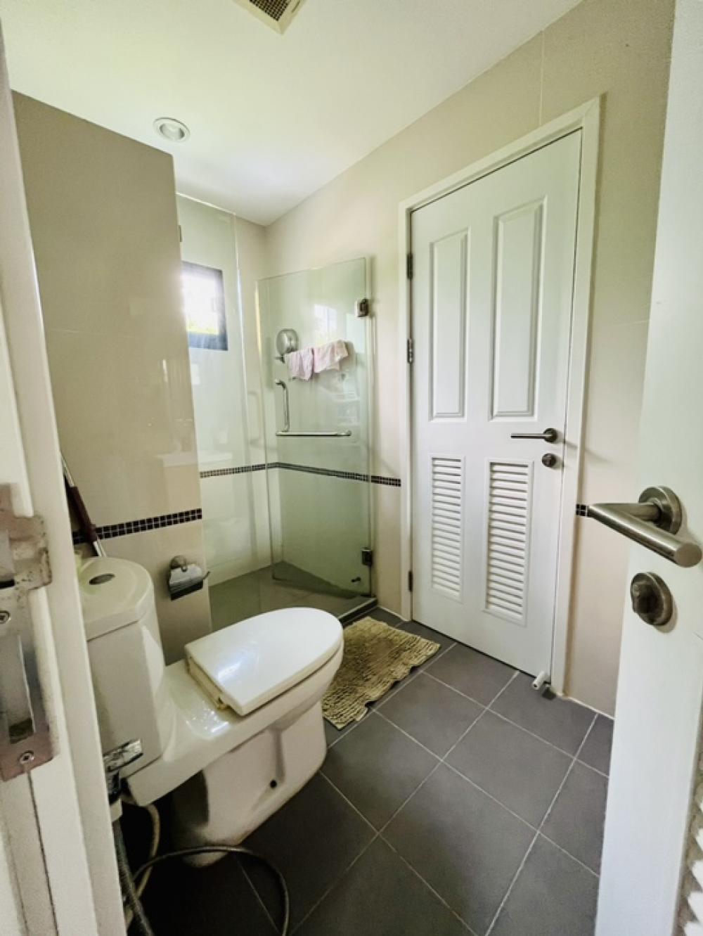 ขายบ้านมีนบุรี-ร่มเกล้า : ขายบ้านเดี่ยวซอยมิสทีน ภัสสร รามคำแหง-ราษฎร์พัฒนา บ้านใหม่สวย อยู่ต้นโครงการ เดินทางสะดวก ใกล้เตรียมน้อม สนง.ที่ดินบึงกุ่ม