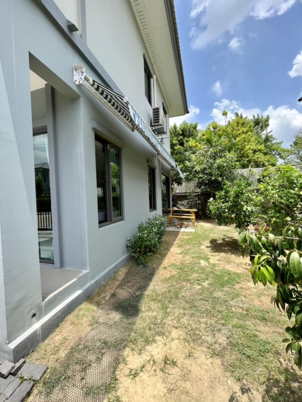 ขายบ้านมีนบุรี-ร่มเกล้า : ขายบ้านเดี่ยวซอยมิสทีน ภัสสร รามคำแหง-ราษฎร์พัฒนา บ้านใหม่สวย อยู่ต้นโครงการ เดินทางสะดวก ใกล้เตรียมน้อม สนง.ที่ดินบึงกุ่ม