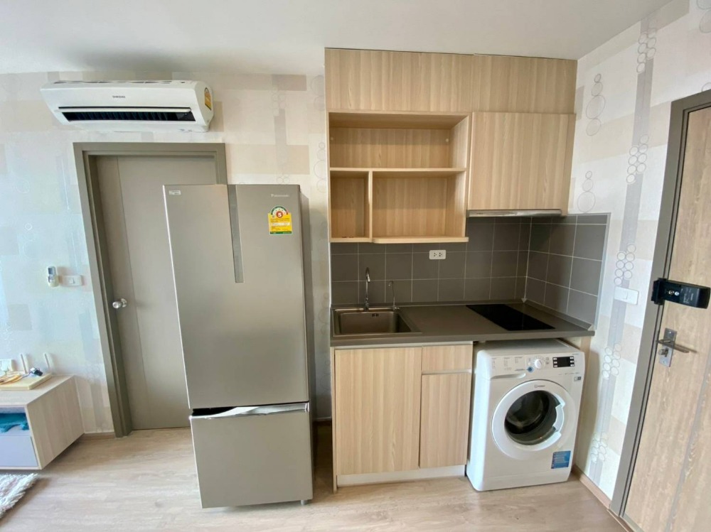 For SaleCondoBangna, Bearing, Lasalle : For sale Ideo O2 Ideo O2, resort style condo, large central area, near BTS Bangna 300 meters, Building A, 33rd floor, City View 1 Bed 32.77 sq m., 3.3 million baht* (sold with tenant)