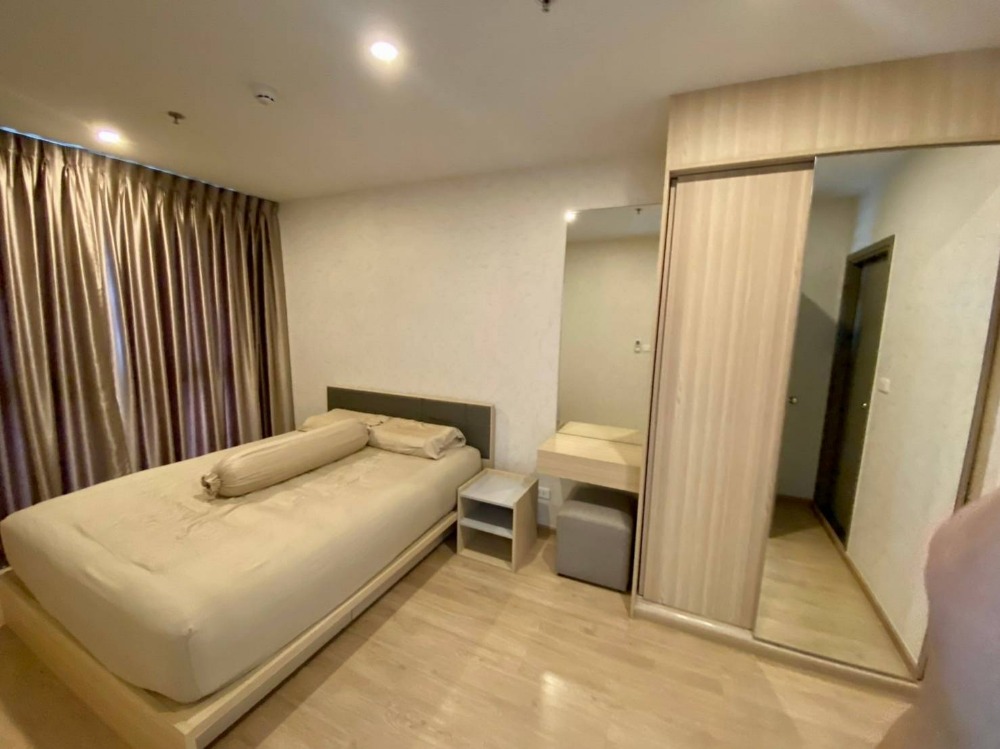 For SaleCondoBangna, Bearing, Lasalle : For sale Ideo O2 Ideo O2, resort style condo, large central area, near BTS Bangna 300 meters, Building A, 33rd floor, City View 1 Bed 32.77 sq m., 3.3 million baht* (sold with tenant)