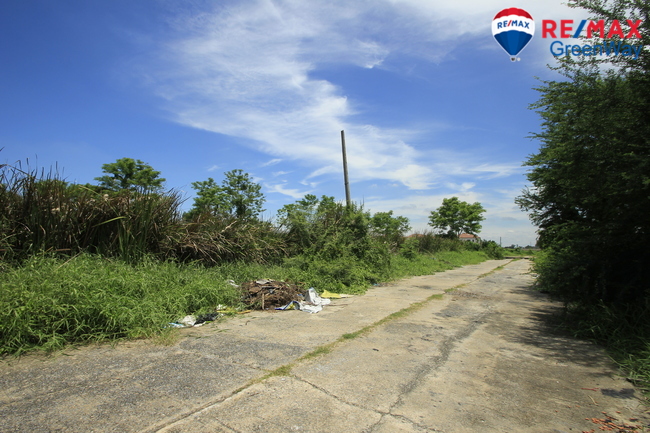 ขายที่ดินปทุมธานี รังสิต ธรรมศาสตร์ : ที่ดินรังสิต นครนายก31 บงกช40 ที่ดินสร้างบ้าน โกดัง 2ไร่ ทำเลดี แวดล้อมเป็นหมู่บ้าน ออฟฟิศ ราคาถูก 8,000บาท/วา