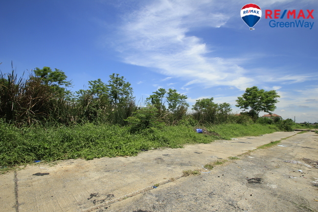 ขายที่ดินปทุมธานี รังสิต ธรรมศาสตร์ : ที่ดินรังสิต นครนายก31 บงกช40 ที่ดินสร้างบ้าน โกดัง 2ไร่ ทำเลดี แวดล้อมเป็นหมู่บ้าน ออฟฟิศ ราคาถูก 8,000บาท/วา