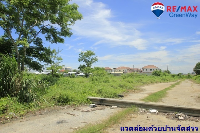 ขายที่ดินปทุมธานี รังสิต ธรรมศาสตร์ : ที่ดินรังสิต นครนายก31 บงกช40 ที่ดินสร้างบ้าน โกดัง 2ไร่ ทำเลดี แวดล้อมเป็นหมู่บ้าน ออฟฟิศ ราคาถูก 8,000บาท/วา