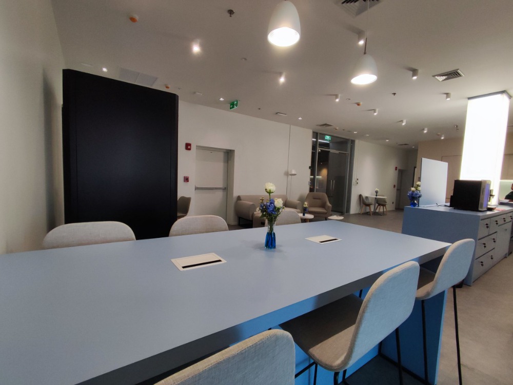 ให้เช่าสำนักงานอ่อนนุช อุดมสุข : ให้เช่า เซอร์วิส ออฟฟิศ Serviced Office พื้นที่สำนักงาน สำหรับ 1 - 100 ท่าน ตกแต่งสวย พร้อมเข้าอยู่ อาคาร สุขุมวิท ฮิลล์ ( Sukhumvit Hills Office Building ) ราคาเริ่มต้น 5,990 บาท ใกล้รถไฟฟ้า BTSอ่อนนุช, ย่านอ่อนนุช, พระโขนง