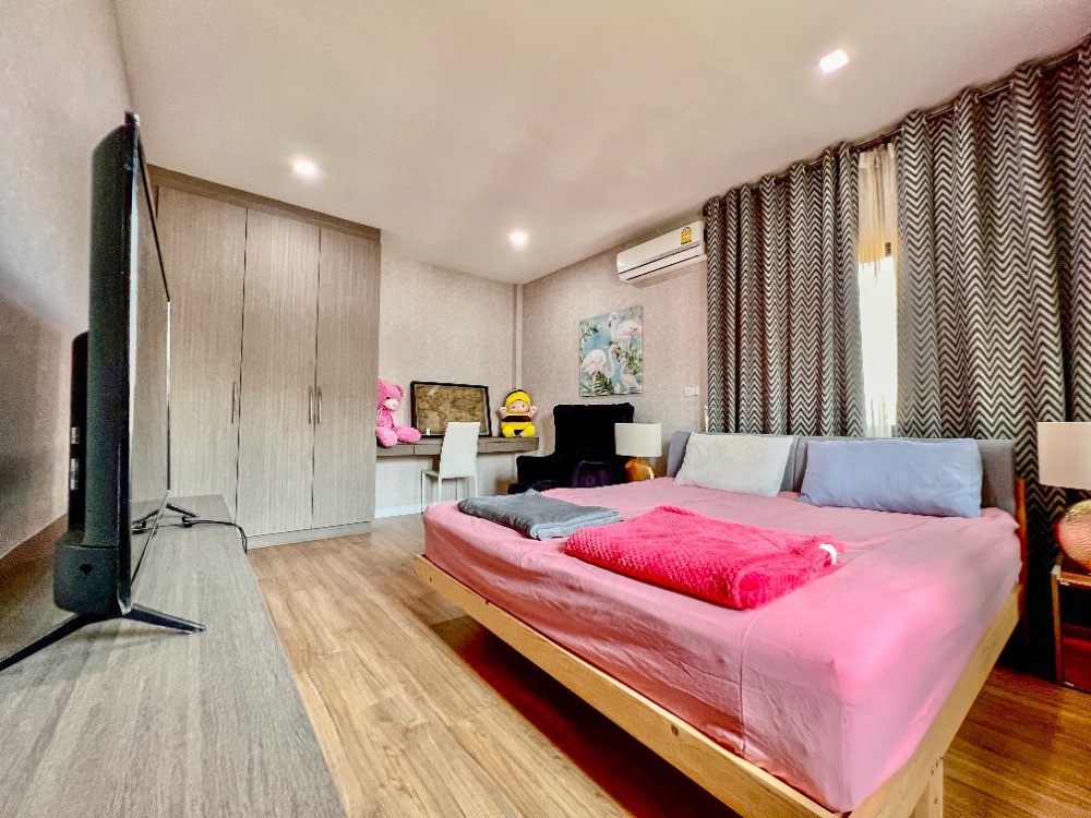 For SaleHousePathum Thani,Rangsit, Thammasat : House for sale, 88/10, well decorated, ready to move in, Baan Bunyakorn Lake Park, Rangsit, Klong 6.