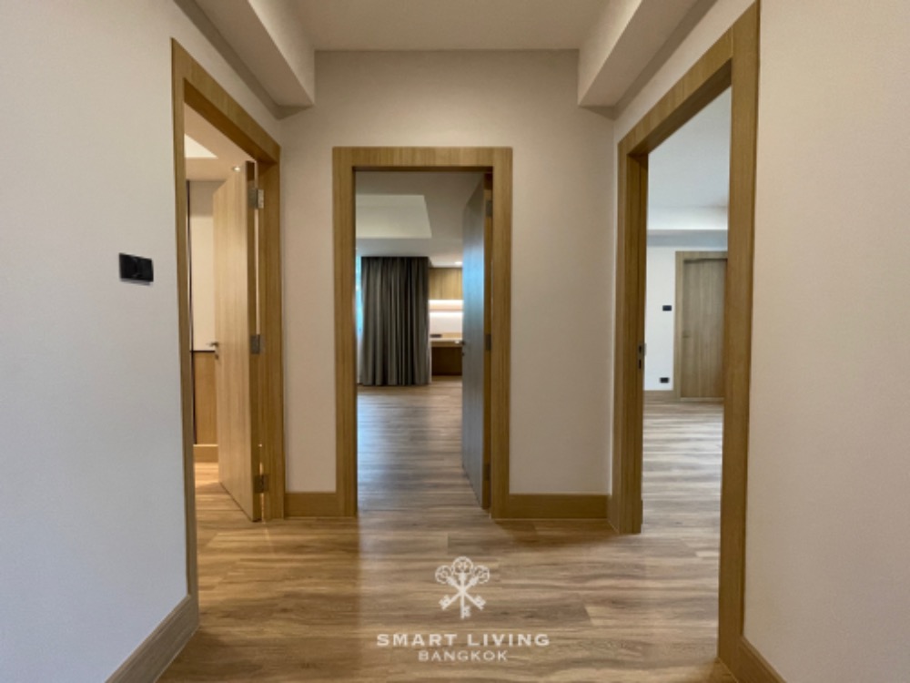 For RentCondoSukhumvit, Asoke, Thonglor : Apartment for rent, 3 bedrooms near BTS Phrom Phong