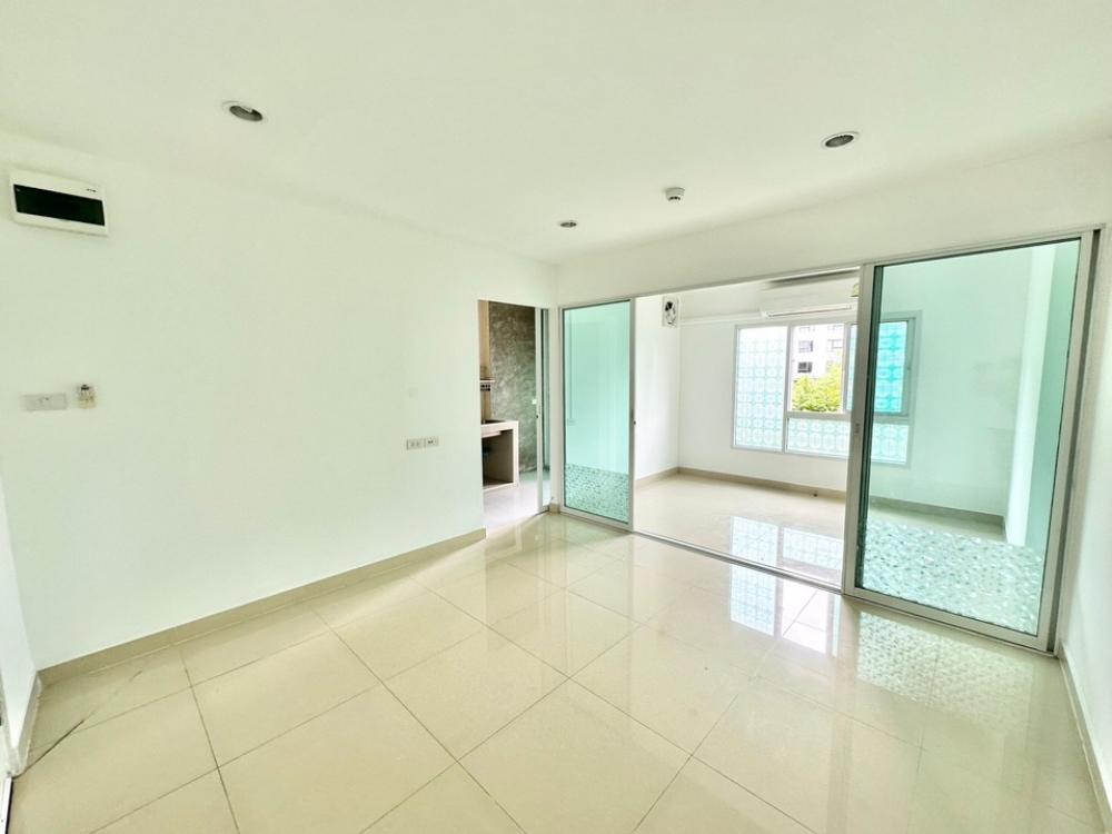 For SaleCondoRamkhamhaeng, Hua Mak : For sale: The One Plus Condominium (Hua Mak 20)