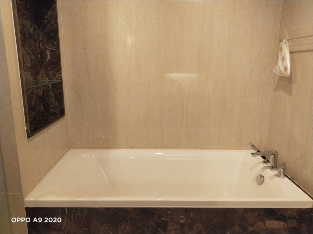 For RentHousePattanakan, Srinakarin : Luxury house for rent