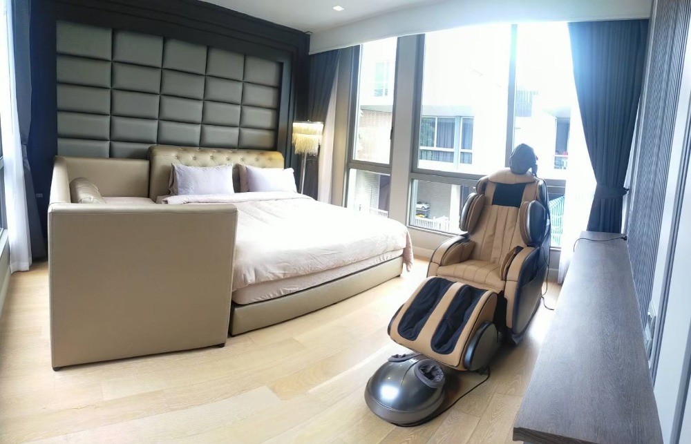 For RentHousePattanakan, Srinakarin : Luxury house for rent