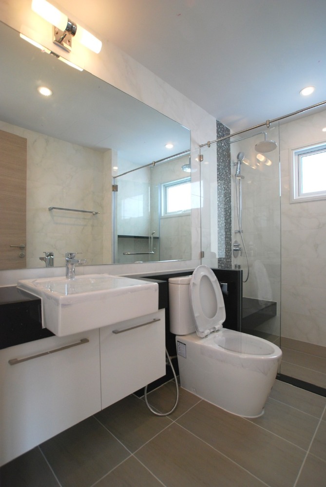 For RentCondoRama3 (Riverside),Satupadit : Condo for Sale /Rent 2 Bed River and City View  at Supalai Riva Grande Rama3