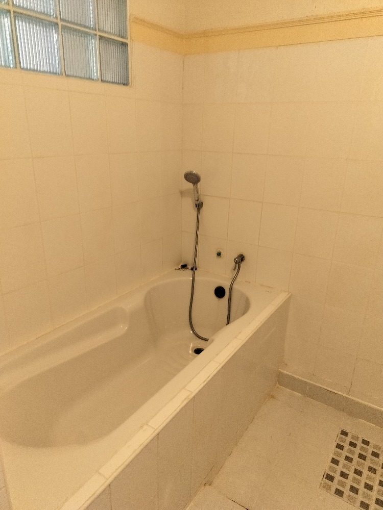 ให้เช่ากิจการโรงแรม & กิจการอพาร์ตเมนต์รัชดา ห้วยขวาง : Hotel for rent Rama 9 酒店出租